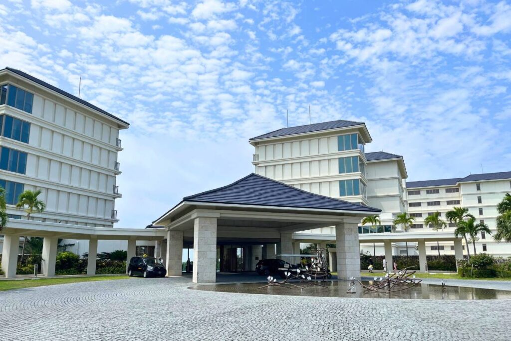 The entrance to the Bay Wing at ANA InterContinental Ishigaki Resort.